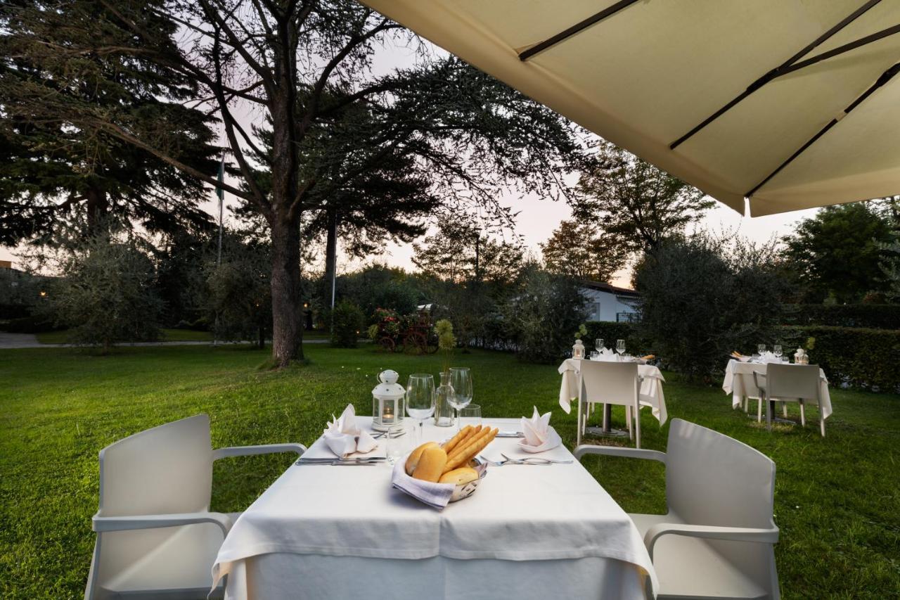 La Quiete Park Hotel Manerba del Garda Esterno foto