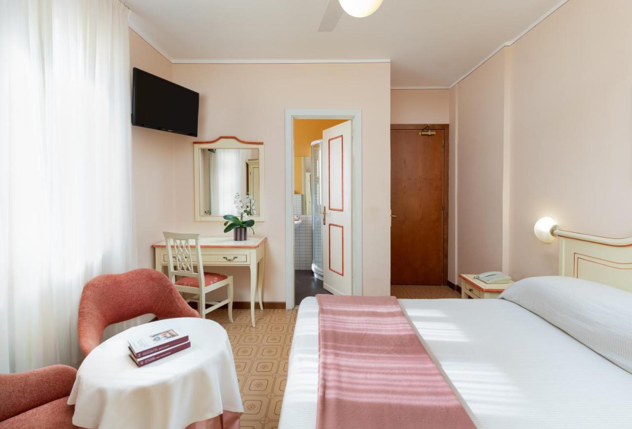 La Quiete Park Hotel Manerba del Garda Esterno foto