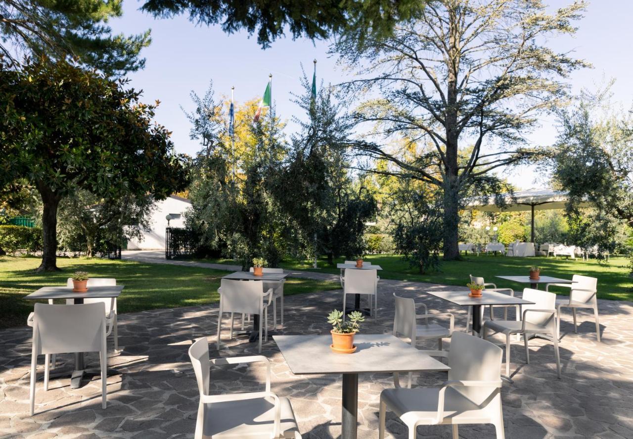 La Quiete Park Hotel Manerba del Garda Esterno foto