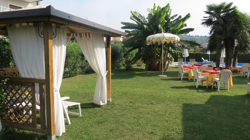 La Quiete Park Hotel Manerba del Garda Esterno foto