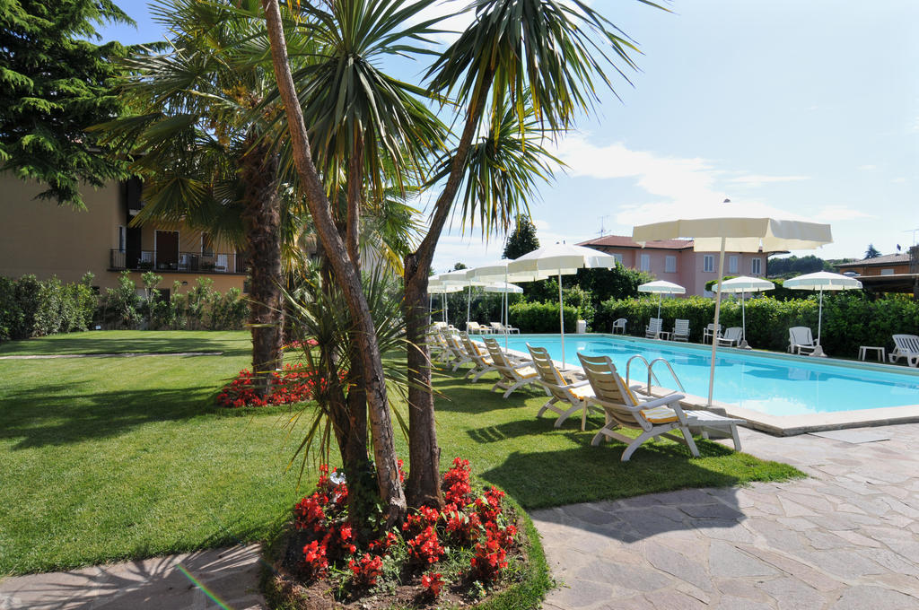 La Quiete Park Hotel Manerba del Garda Esterno foto