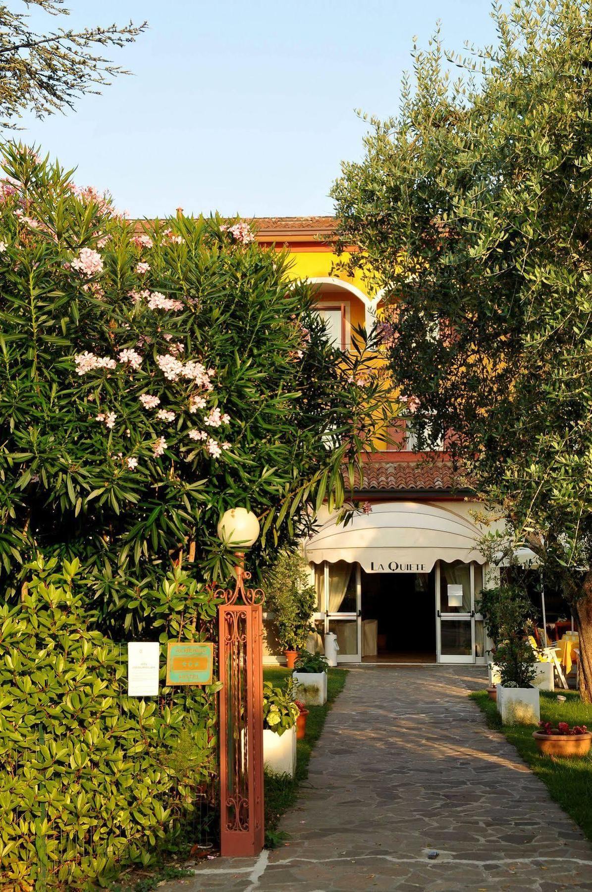 La Quiete Park Hotel Manerba del Garda Esterno foto