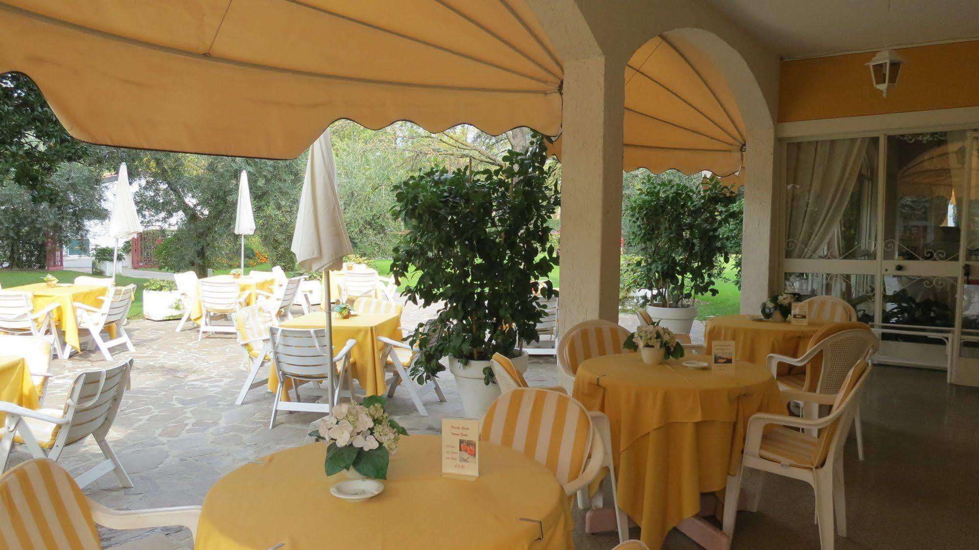 La Quiete Park Hotel Manerba del Garda Esterno foto